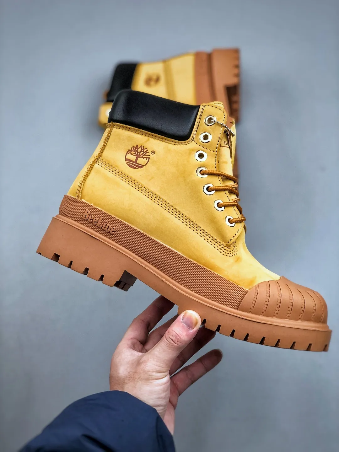 Pick up locally 💰400 Support store Timberland Timberland/Timberland rhubarb boots PREMIUM series simple and comfortable thick sole Martin boots couple style yellow upper frosted waterproof cowhide Guangdong factory quality trend hot style new process upgrade original factory last type export trade order original box original packaging with anti-odor and anti-corrosion high elastic honeycomb latex insole to give you a perfect wearing experience Size: 35 36 37 38 39 40 41 42 43 44 45 (standard code number)